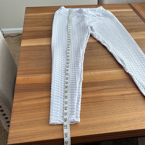 Famous TikTok Leggings, Yoga Pants for Women, Booty - Picture 6 of 8